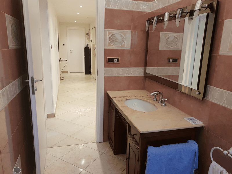 Sprachaufenthalt Italien, Bologna - ALCE Bologna - Accommodation - Residenz Gandalf - Badezimmer
