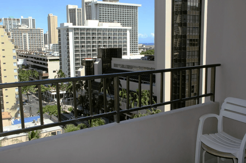 Sprachaufenthalt USA, Hawaii - Institute of Intensive English - Accomodation - Royal Kuhio - Balkon