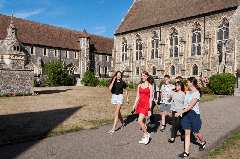 Sprachaufenthalt England, Canterbury - St Giles Canterbury - Studenten