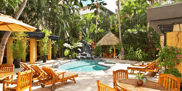 Sprachaufenthalt USA, Hawaii - IIE - Accommodation - Bamboo Apartment - Pool