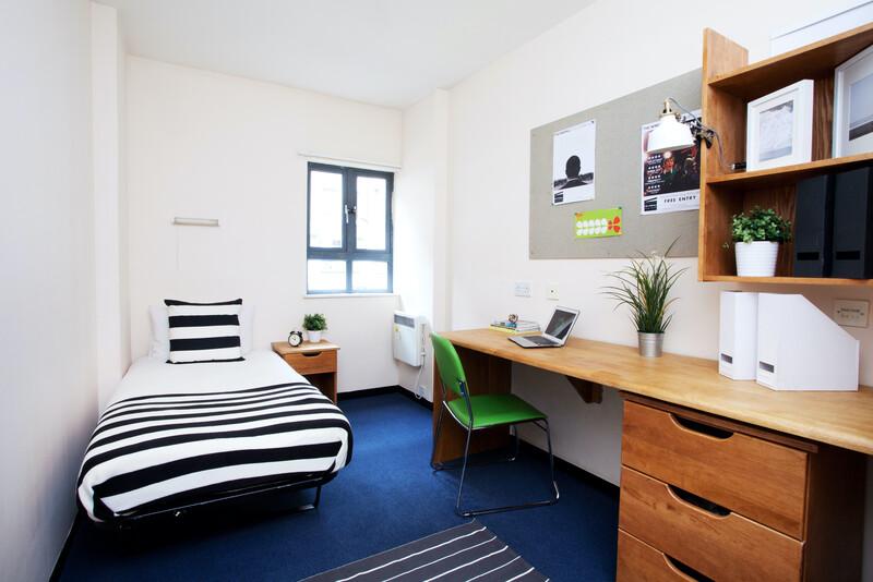Sprachaufenthalt England, Bristol - English Language Centre ELC - Accommodation - Summer University Residence - Zimmer