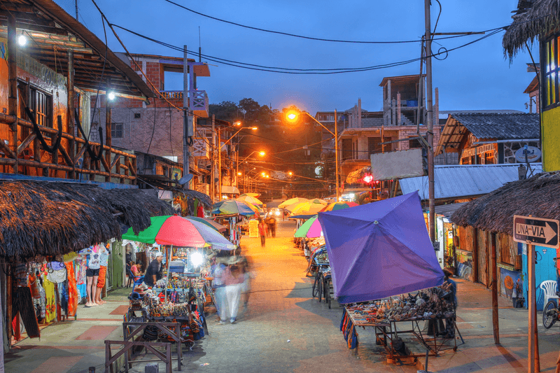 Séjour linguistique Équateur, Montañita - Night Market